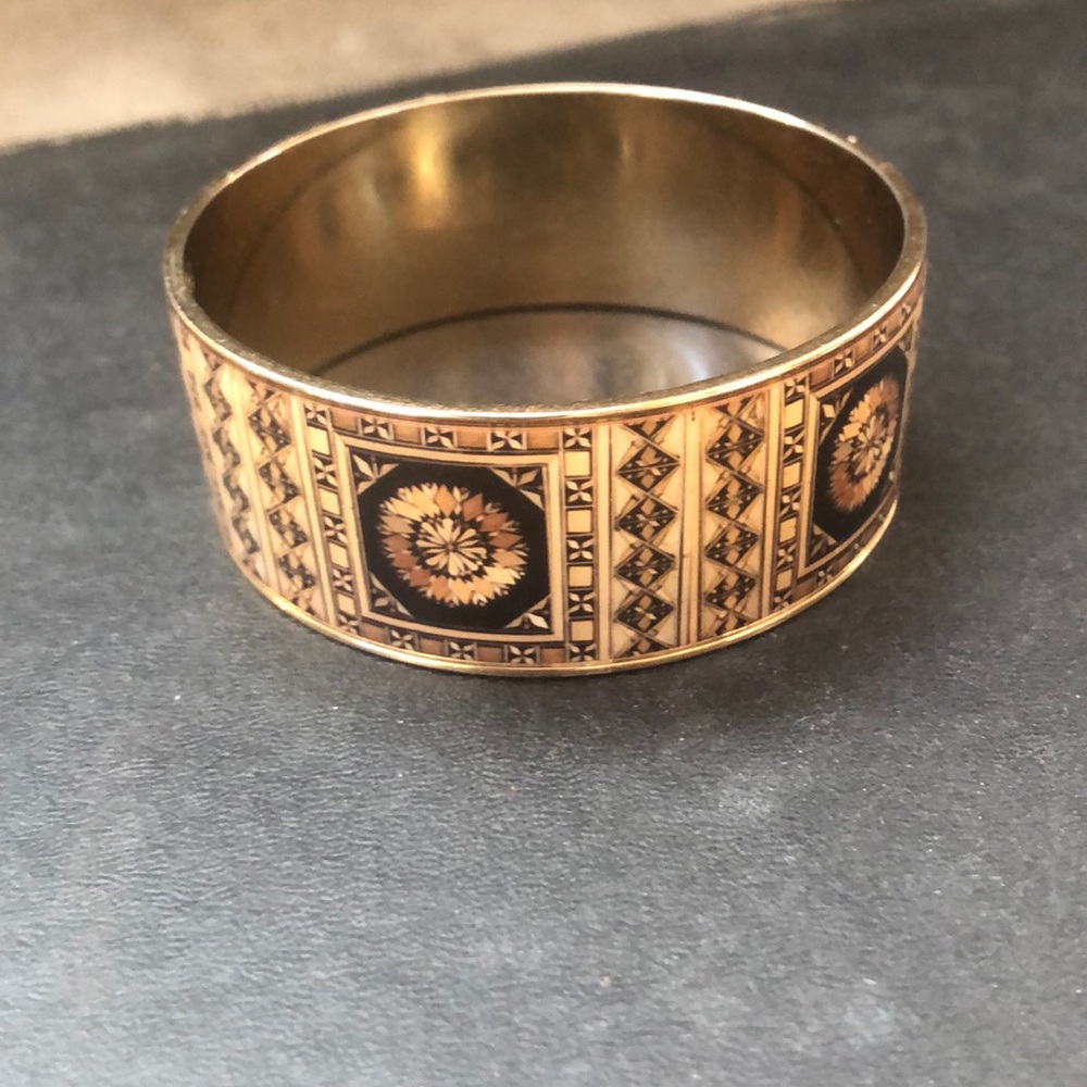 Erwin pearl bangle bracelet - Picture 2 of 4